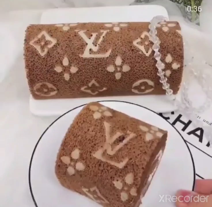 Louis Vuitton Cake stencil to fit 10