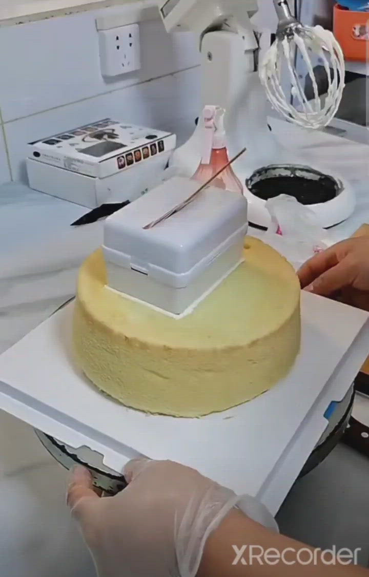Cake Plastering Machine Round Cream Decorating Machine